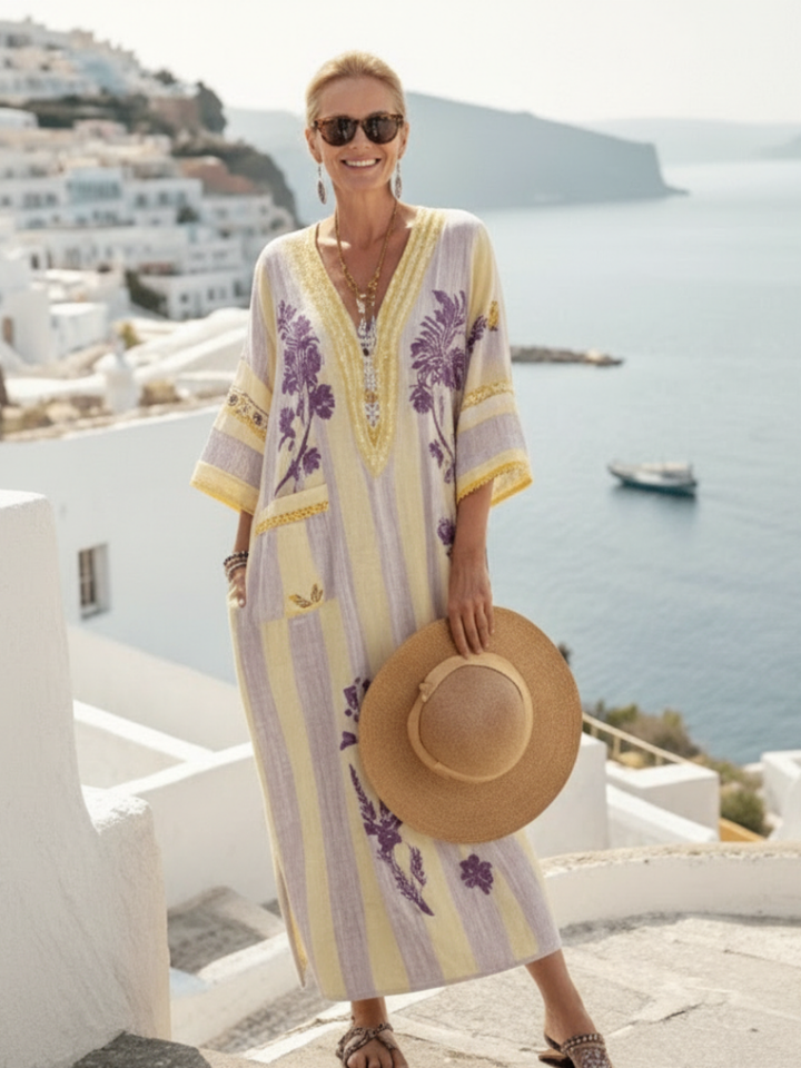 Aurelia | Robe longue élégante et fluide à rayures et motifs floraux, col en V et manches courtes